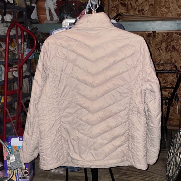 London Fog Women’s XL Light Gray Quilted Jacket. - Picture 2 of 13